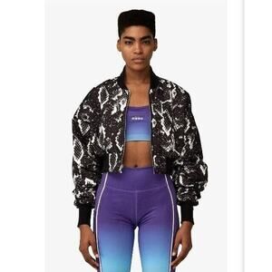 Studio R330 Womens Reversible Crop Bomber Jacket Sz M Snakeskin Print Herb Ritts